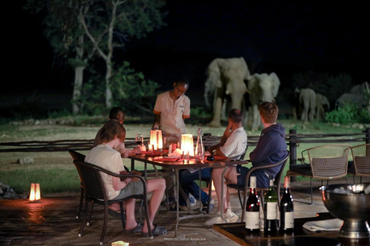 Ongava Tented Camp Okaukuejo Eksteriør bilde